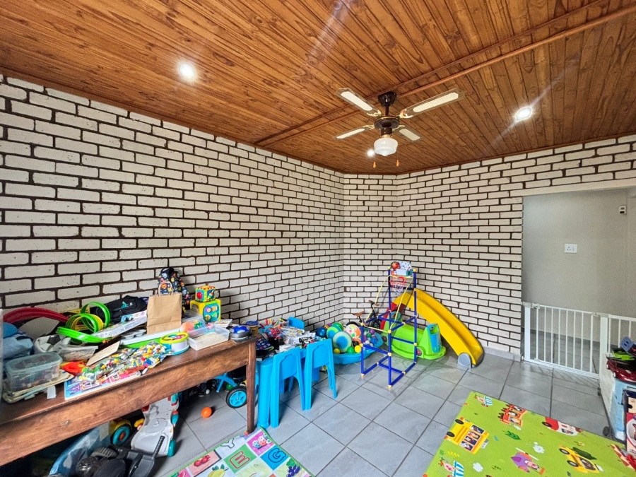 3 Bedroom Property for Sale in Flimieda North West